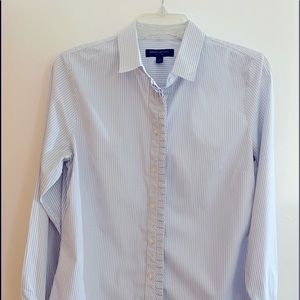 BANANA REPUBLIC 12P light blue white vertically striped button down blouse